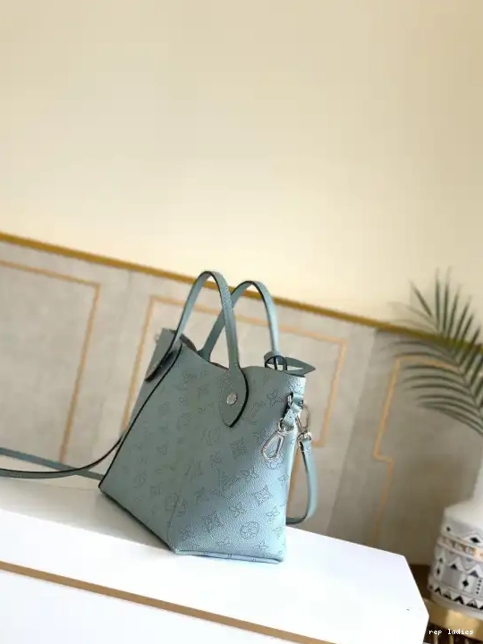 Cheap HINA LOUIS PM VUITTON 0602